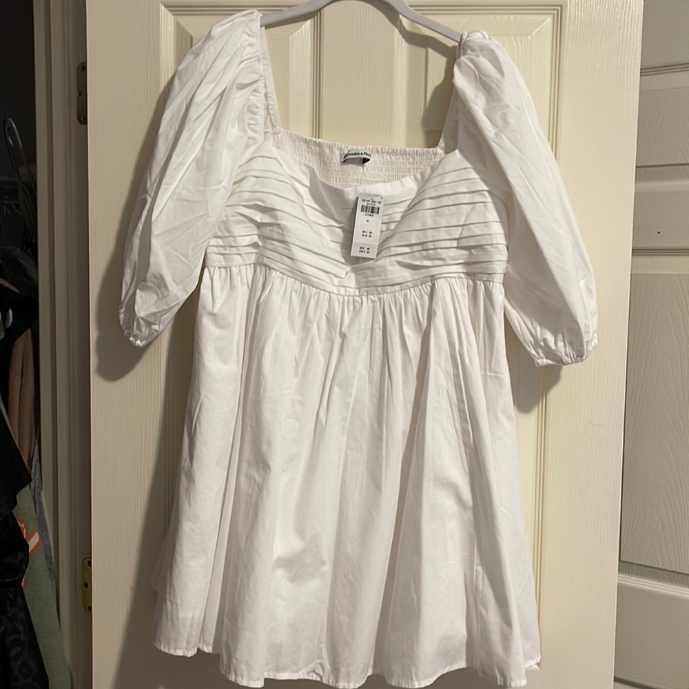 Abercrombie & Fitch White Puff Sleeve dress